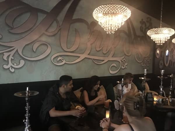 لونا لاونج (Luna Lounge)